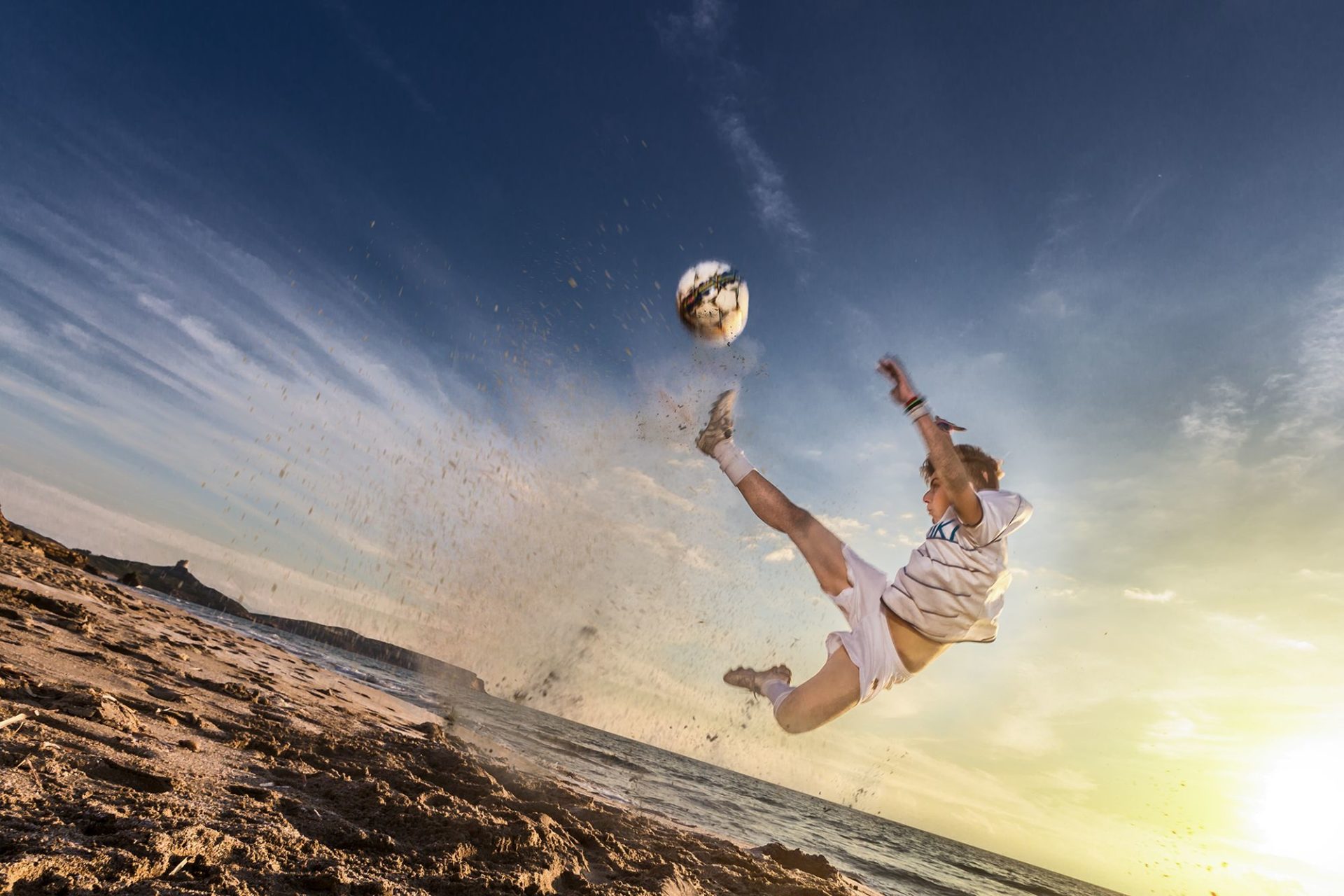 Ritratto realizzato per il Calendario dell'ACF Oristano. Foto scattata nella spiaggia di San Giovanni di Sinis